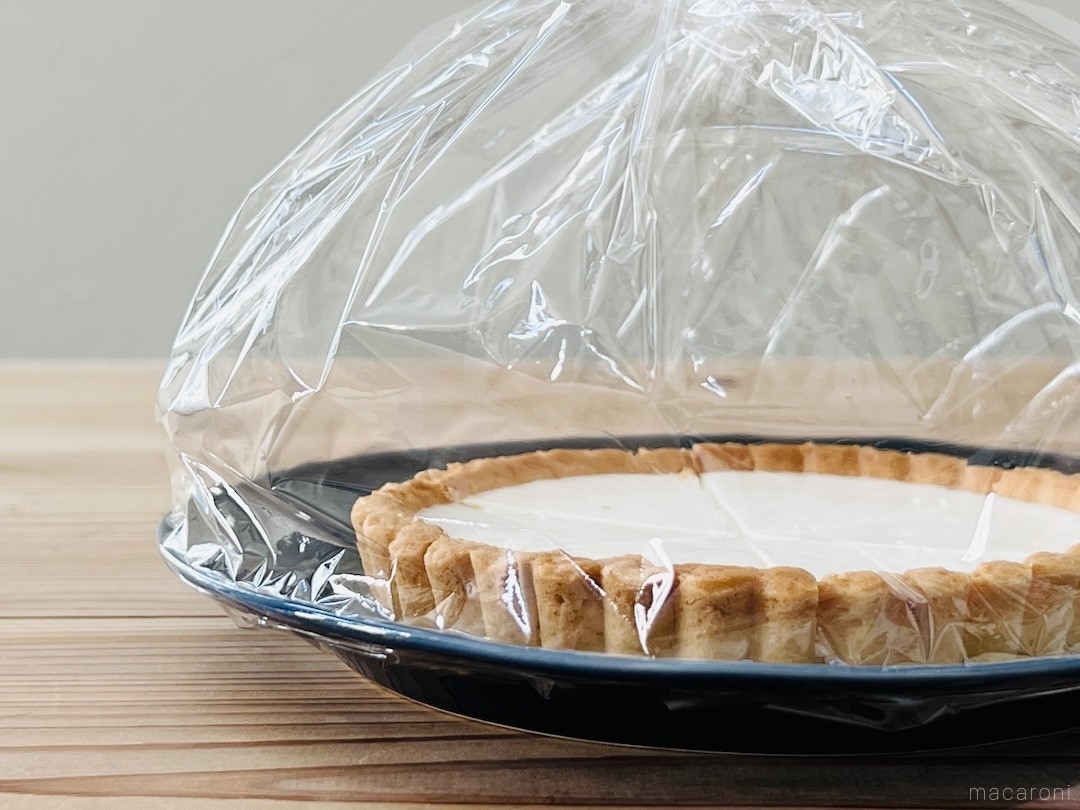 ラップがケーキにくっつかなくなる！賛否両論の方法を試した結果「まあ