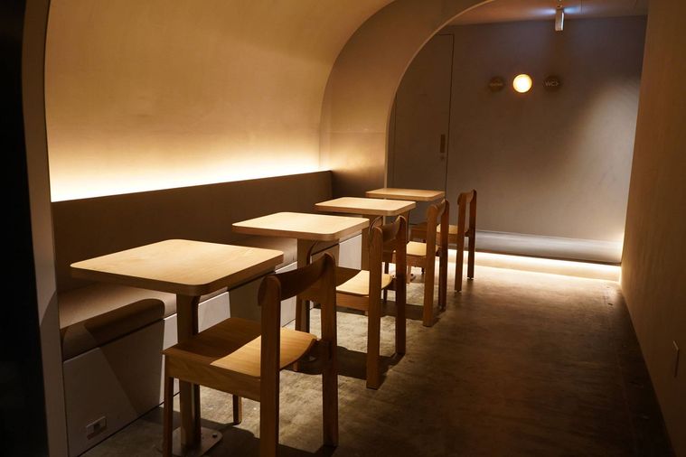 ダコー神楽坂の内観