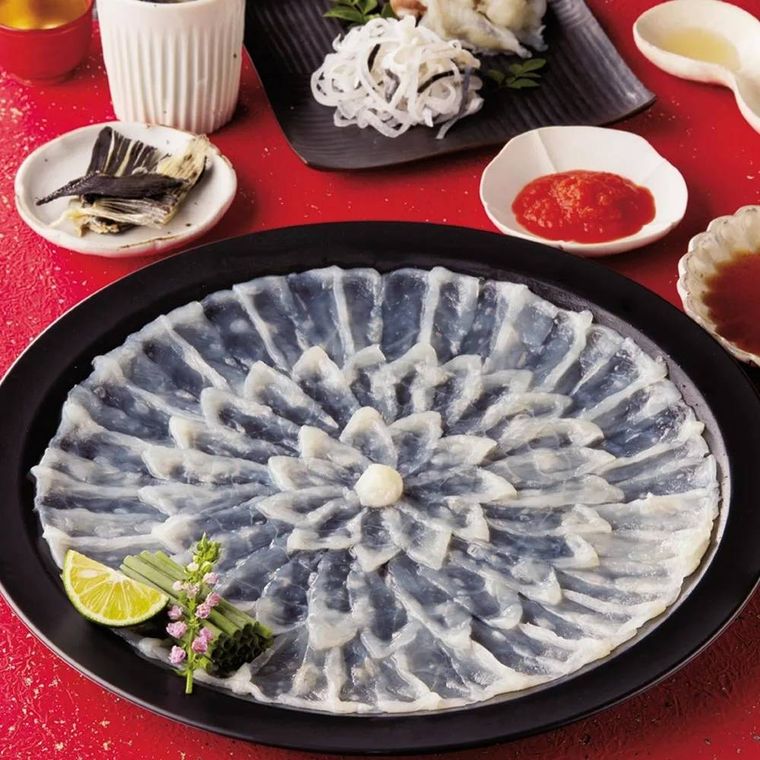 ディノスオリジナルふく太郎本部とらふぐ刺盛り