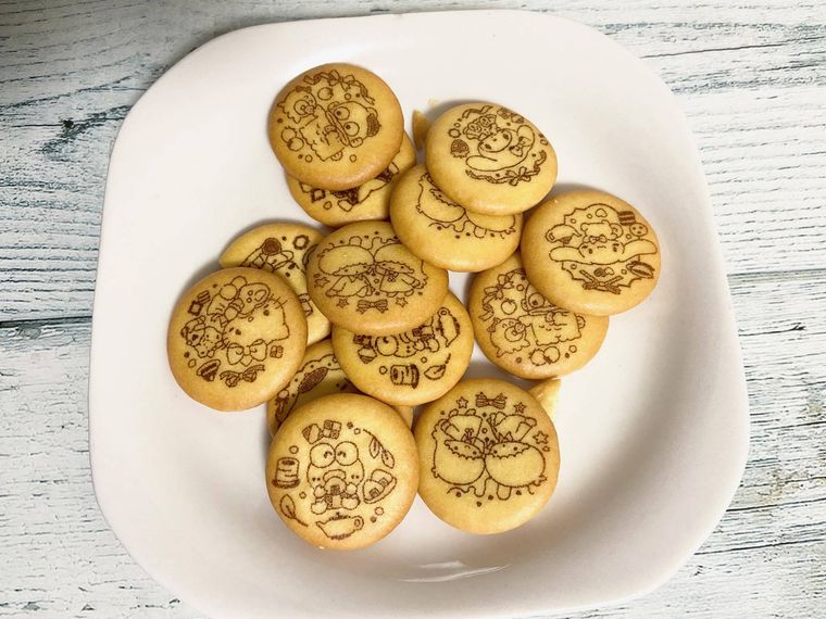 サンリオキャラクターズ刺繍缶バッジビスケット3