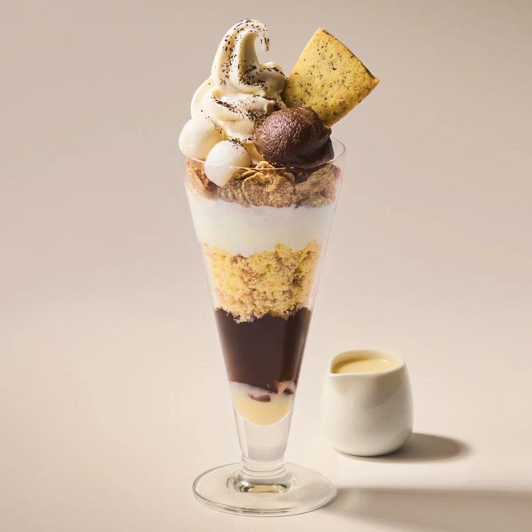 ホワイトウーロンパフェのイメージ