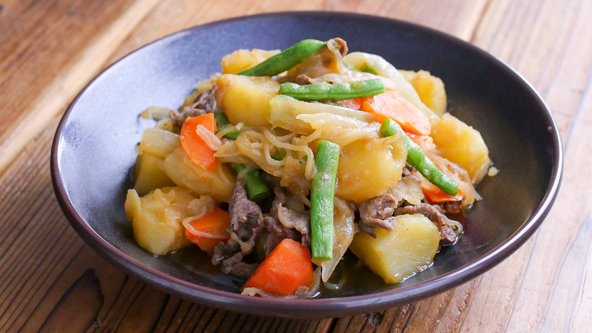 基本の肉じゃが - macaroni