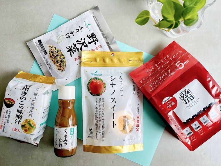 スーパー「ツルヤ」のおすすめ商品を5点並べたところ