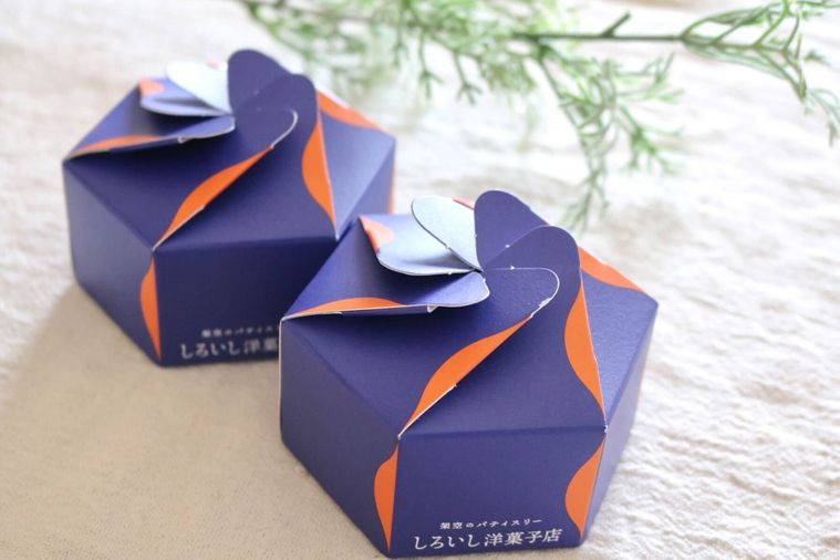 子ひつじを昼寝にさそうショコラオレンジパウンドケーキ