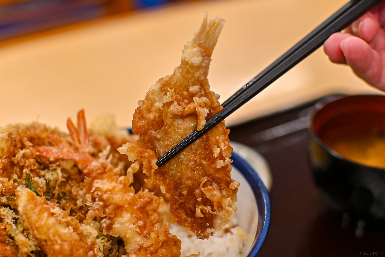 てんやの期間限定「早春海老天丼」「たれづけ親子鶏天丼」を実食レポ!新年の幕開けにふさわしい逸品 - macaroni