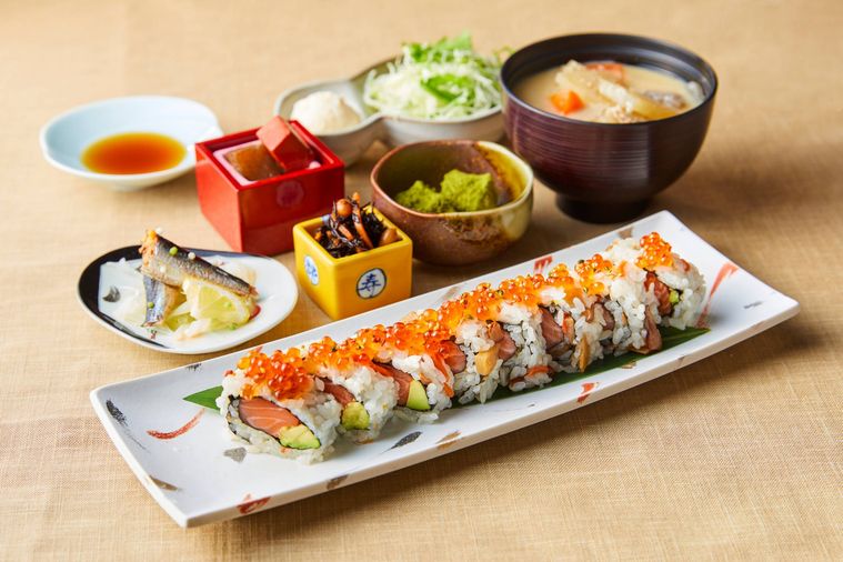 うめさくら福来たる うら巻き寿司