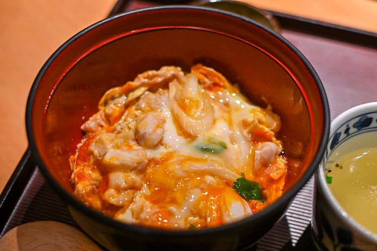 親子鶏のアップ