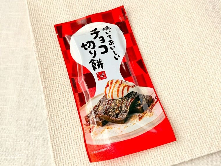 焼いておいしいチョコ切り餅 3枚入りのパッケージ