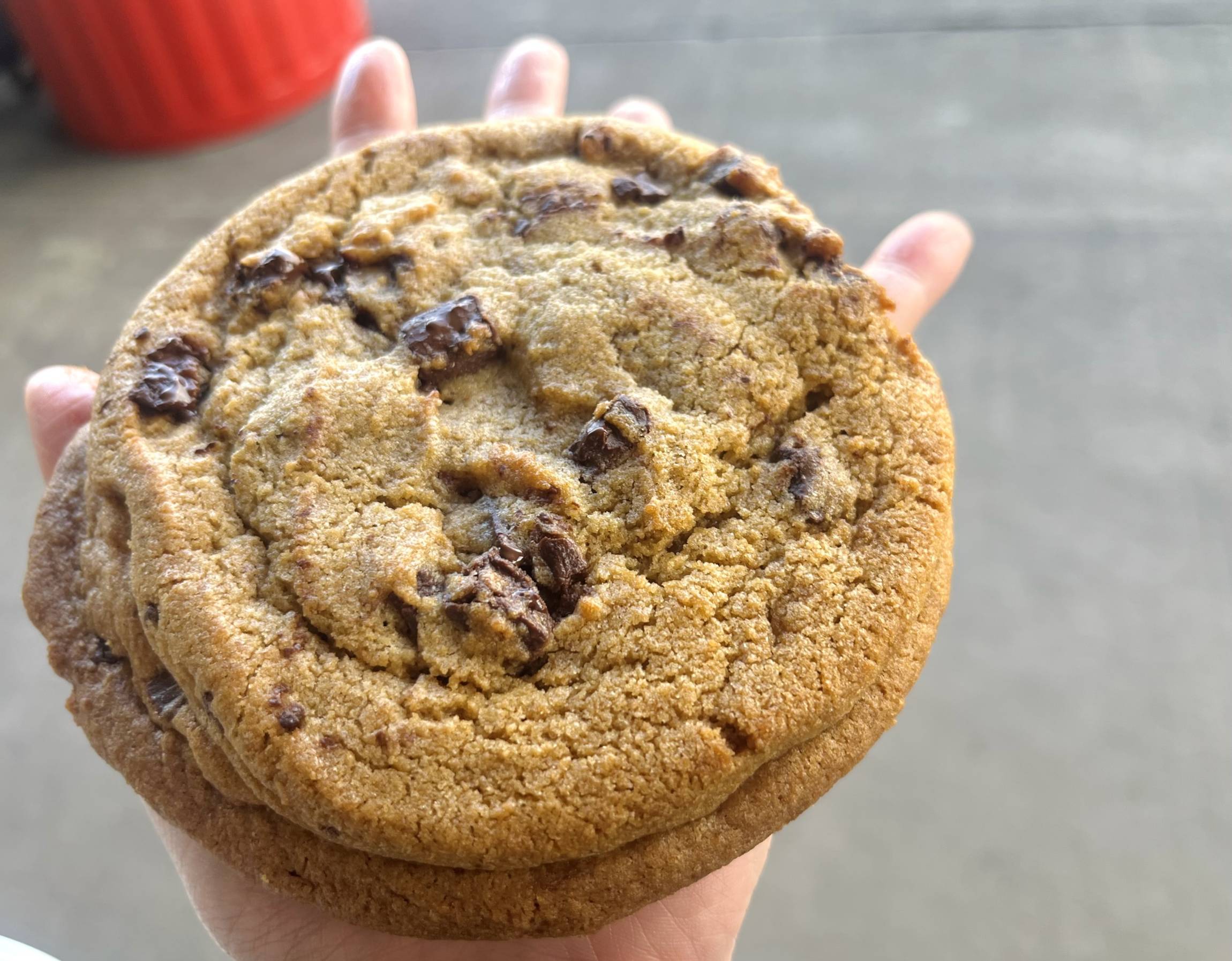 クッキー　　シングル・ダブル コストコの『ダブルチョコチャンククッキー3枚入』がフード
