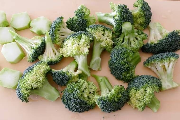 切ったブロッコリー