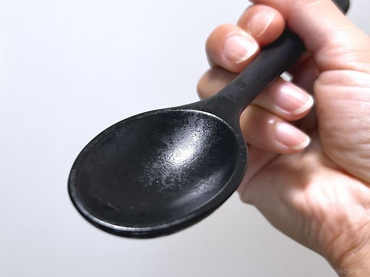 ベタベタになったシリコーン調理スプーン