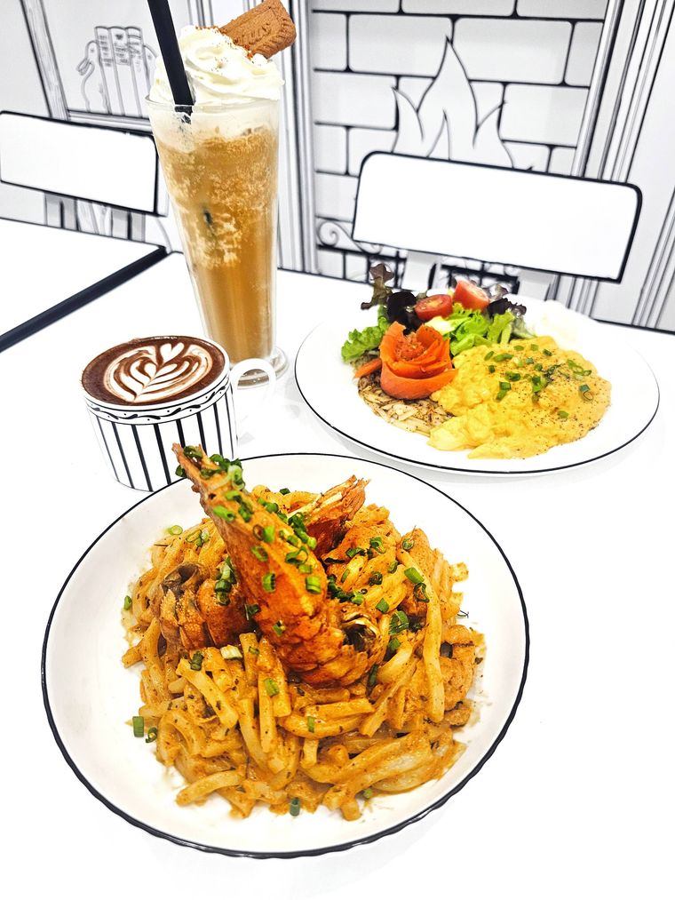 モノクロの中にある料理