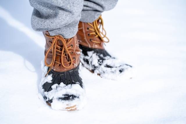 靴に雪がついた様子