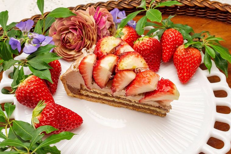 特選 静岡県産紅ほっぺとチョコレートクリームのタルト