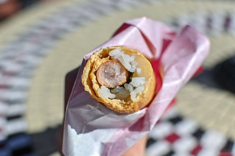 いなりソーセージドッグの断面