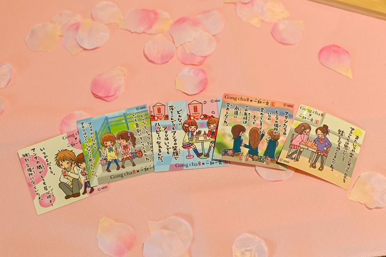 ステッカーが並んでいるところ