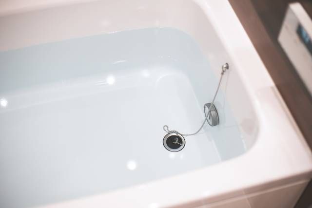 お湯をはった浴槽