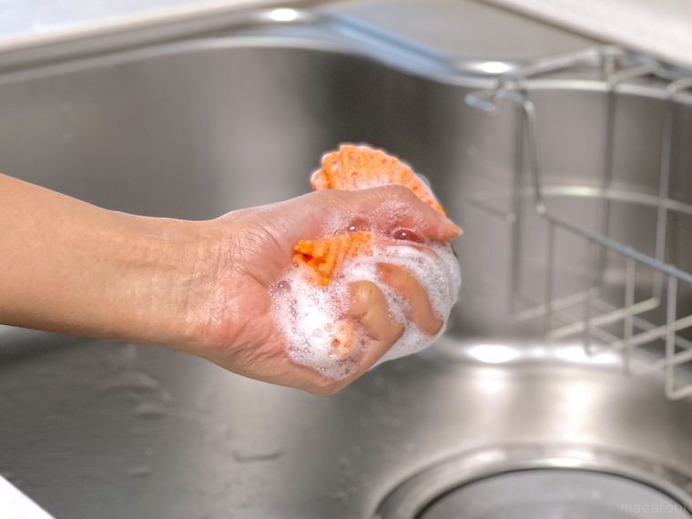 フルーツネットを泡立てている様子