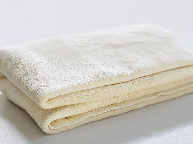 畳んだバスタオル