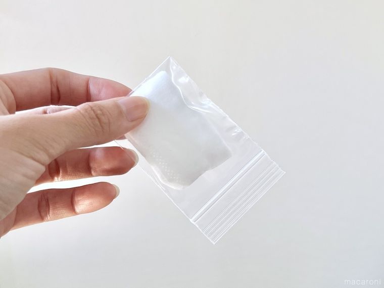 コットンが入った保存袋