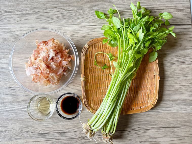 せりのおひたしの材料