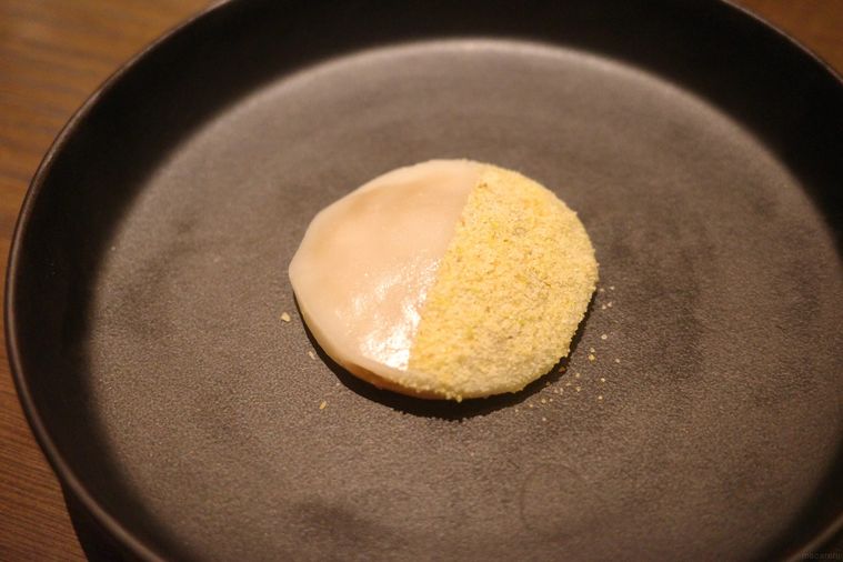 百合根とココナッツの餅