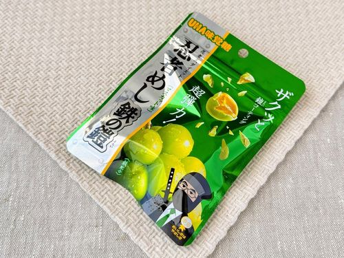 SNSで『入手困難』と話題のハード系グミ！「忍者めし 鉄の鎧」の 