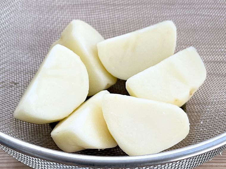 めんどりしたじゃがいも