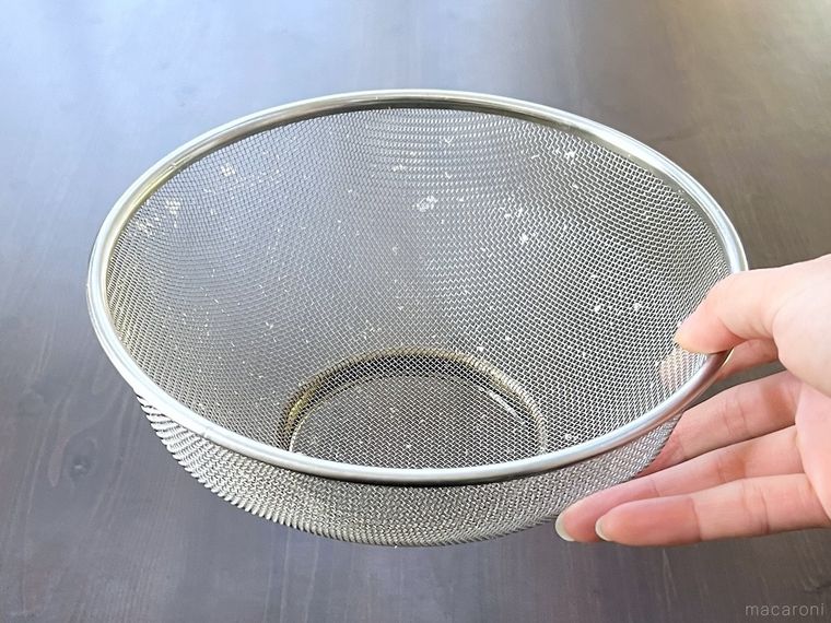 目詰まりしたザル