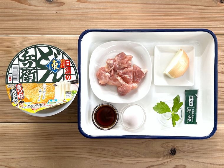 とろふわ 親子どん兵衛の材料