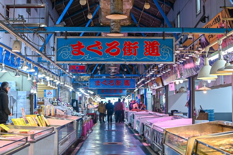 焼津さかなセンターの通路