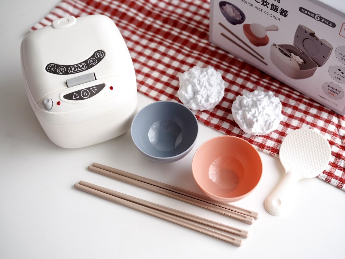 本当に炊けそう！キャンドゥのおままごと炊飯器に「子どもが夢中で遊ぶ 