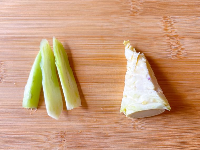 キャベツの芯を並べたもの