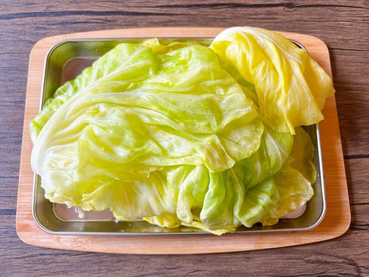 ゆであげたキャベツの葉