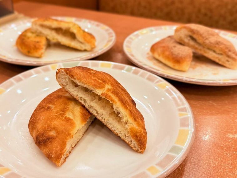 フォッカチオ3種が並んでいる様子