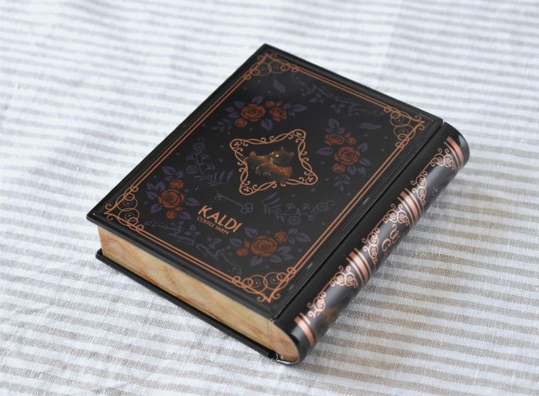 チョコレート缶の裏面