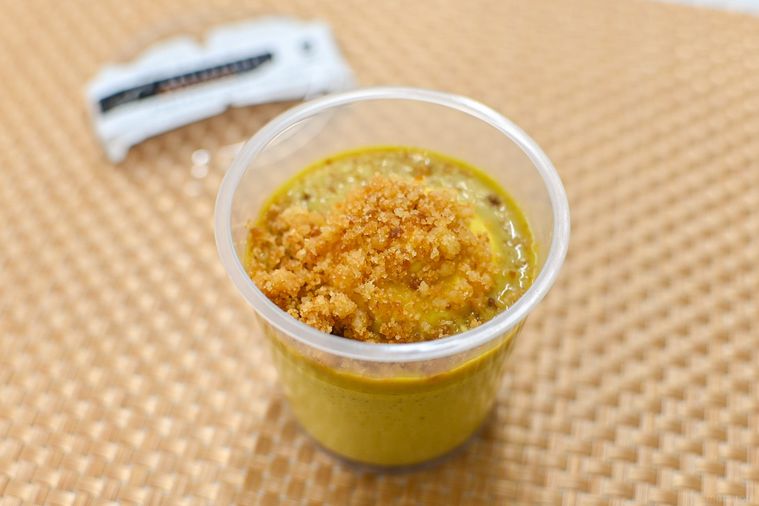 ピスタチオプリンのアップ