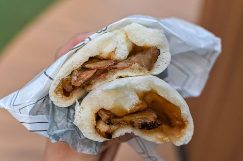 SNSでインパクトがすごいと話題ファミマ新作鴨すきまんがコンビニを超えたクオリティ