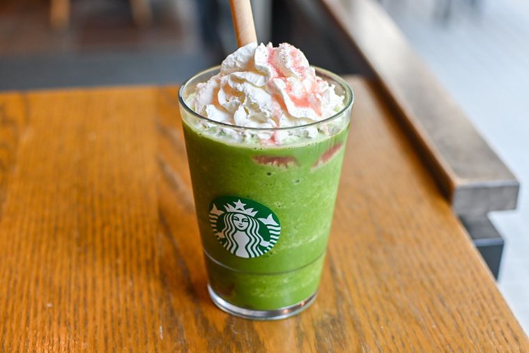 フラペチーノを斜めから