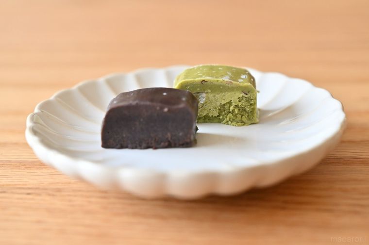 凍らせたモットーフ豆腐スイーツバー2種類の断面