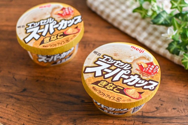 アイスのカップのアップ