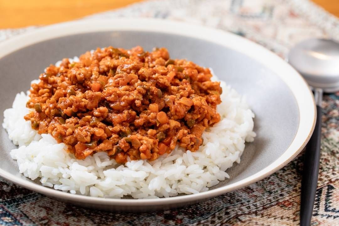 トマト風味のドライカレー