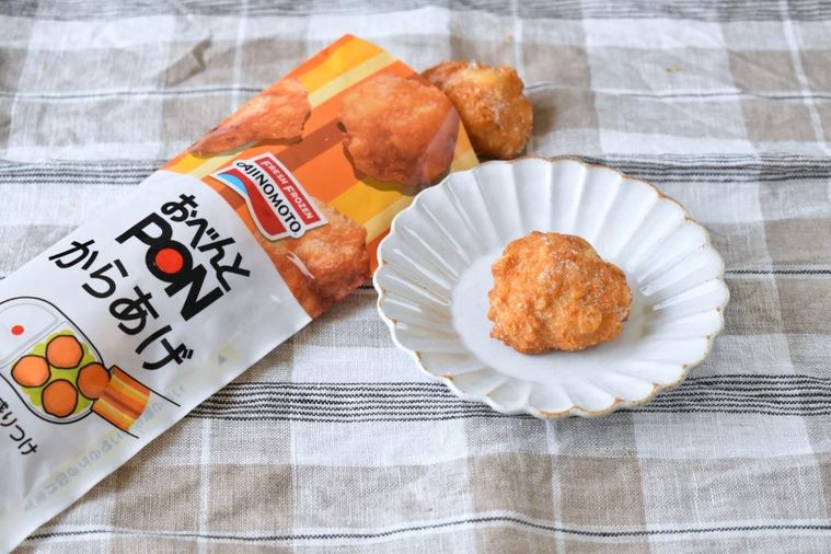 パッケージから出した冷凍からあげ