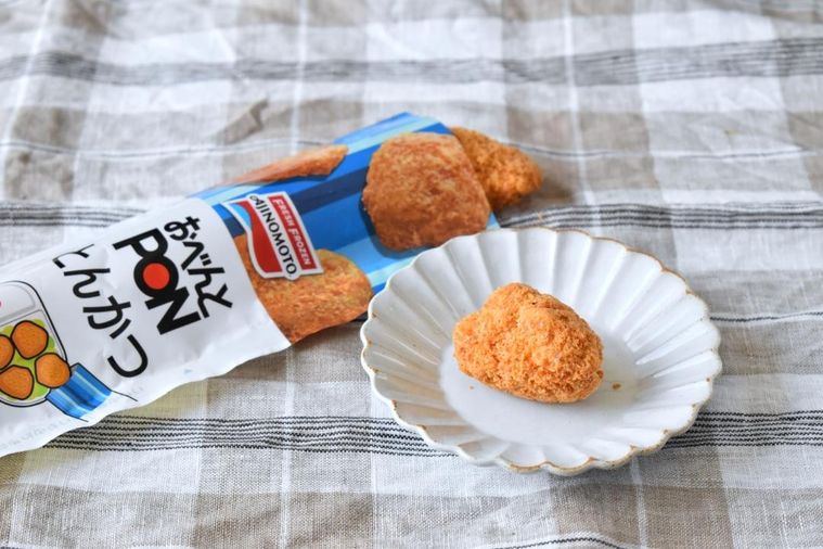 パッケージから出した冷凍とんかつ