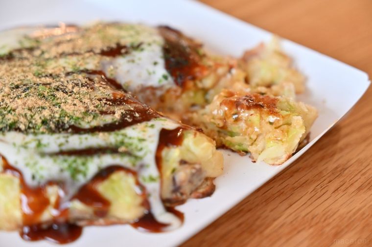 冷凍お好み焼きの断面