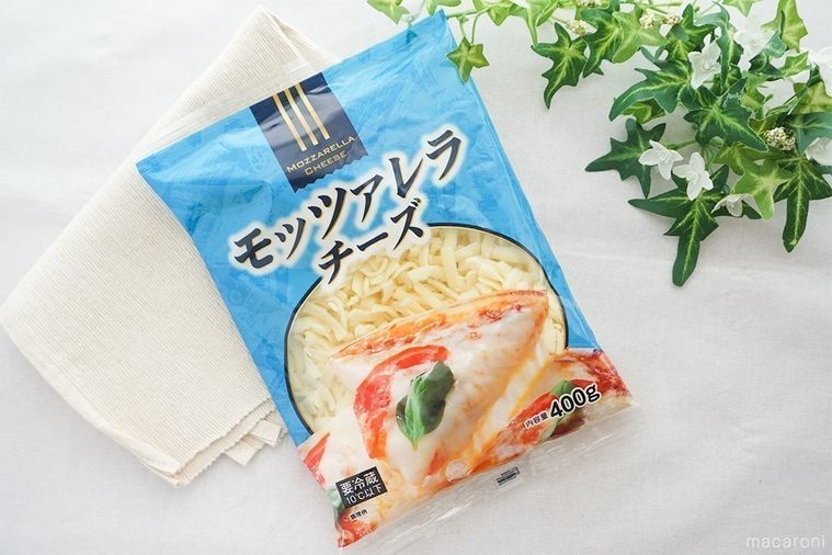業務スーパー「モッツァレラシュレッド」のパッケージ