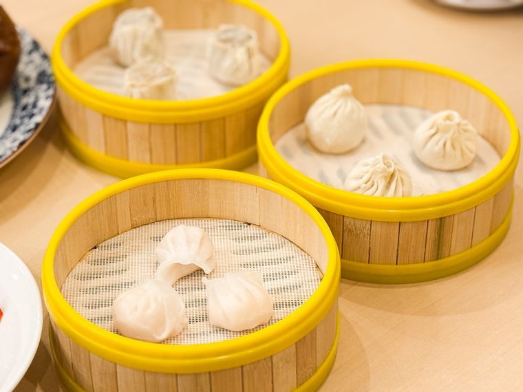 お皿に並んだ蒸し料理