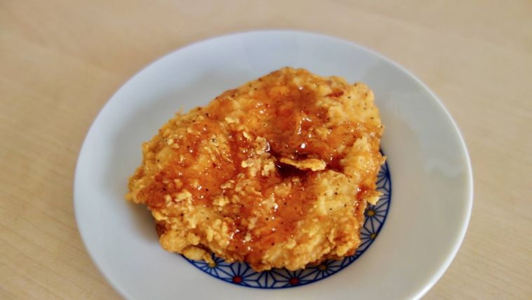 ケンタのチキン南蛮骨なしが皿にのっている
