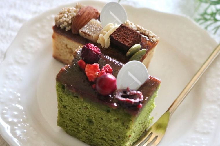 ケーキのトッピング