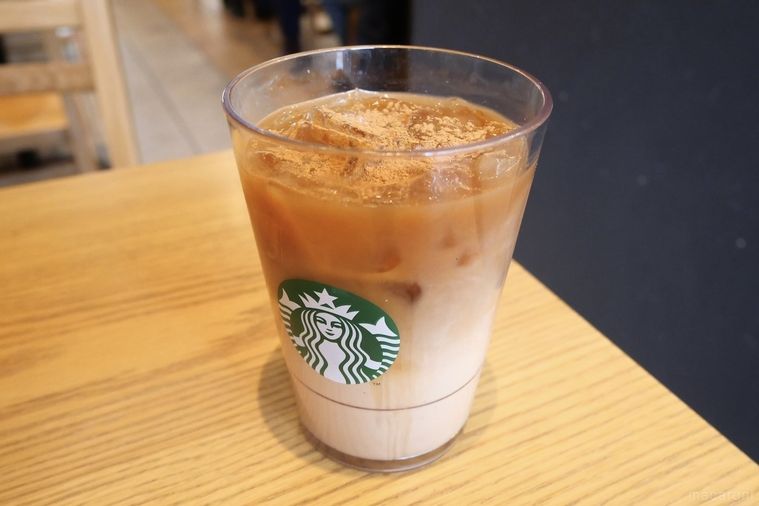 シナモン追加のスイートミルクコーヒー